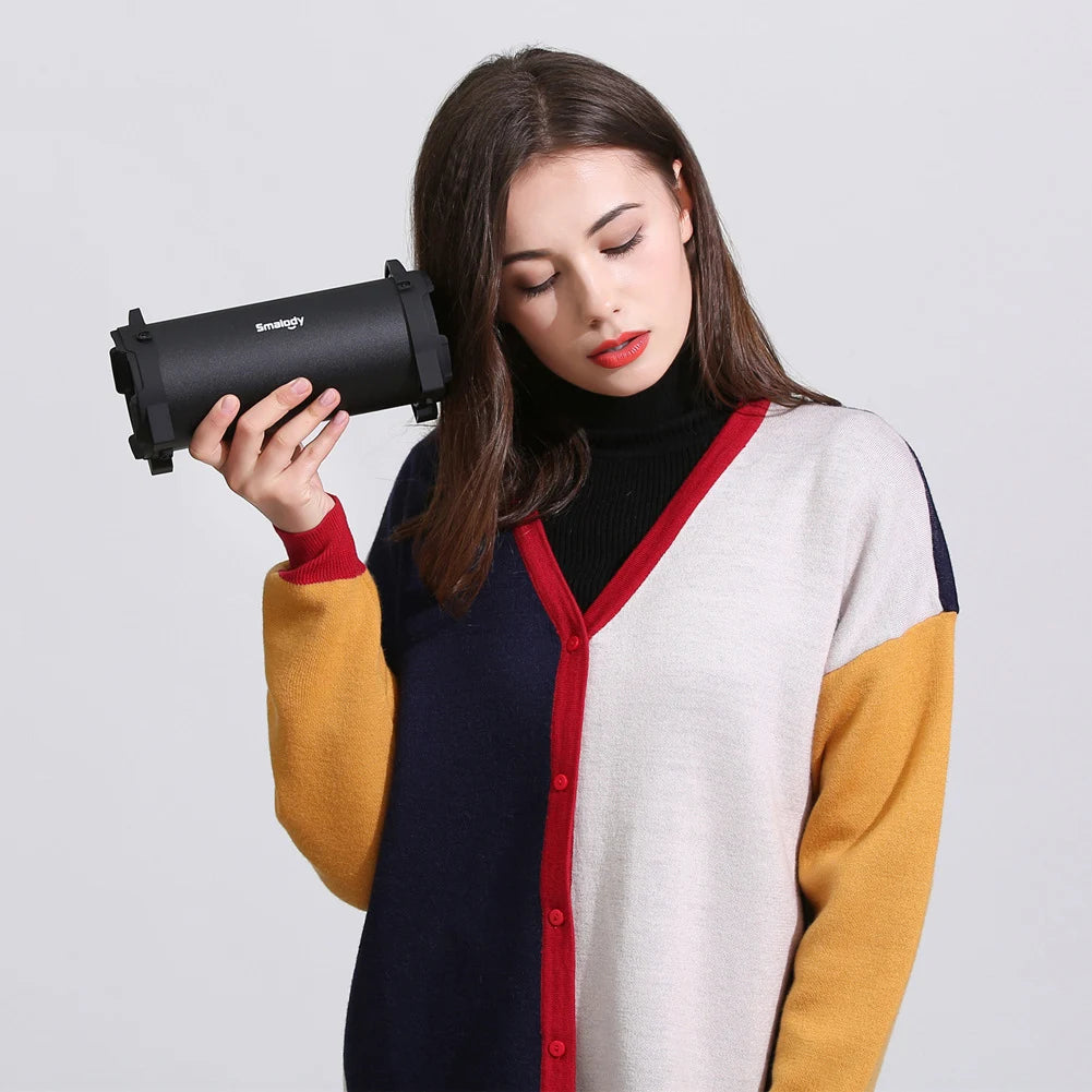 Portable Bluetooth Boombox Speaker — 8W, FM Radio, AUX & TF Card, 5-Hour Playtime