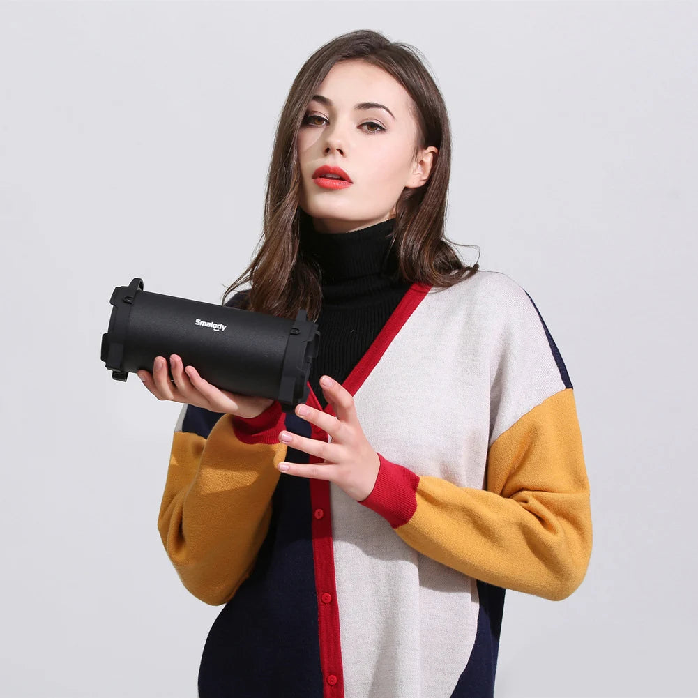 Portable Bluetooth Boombox Speaker — 8W, FM Radio, AUX & TF Card, 5-Hour Playtime